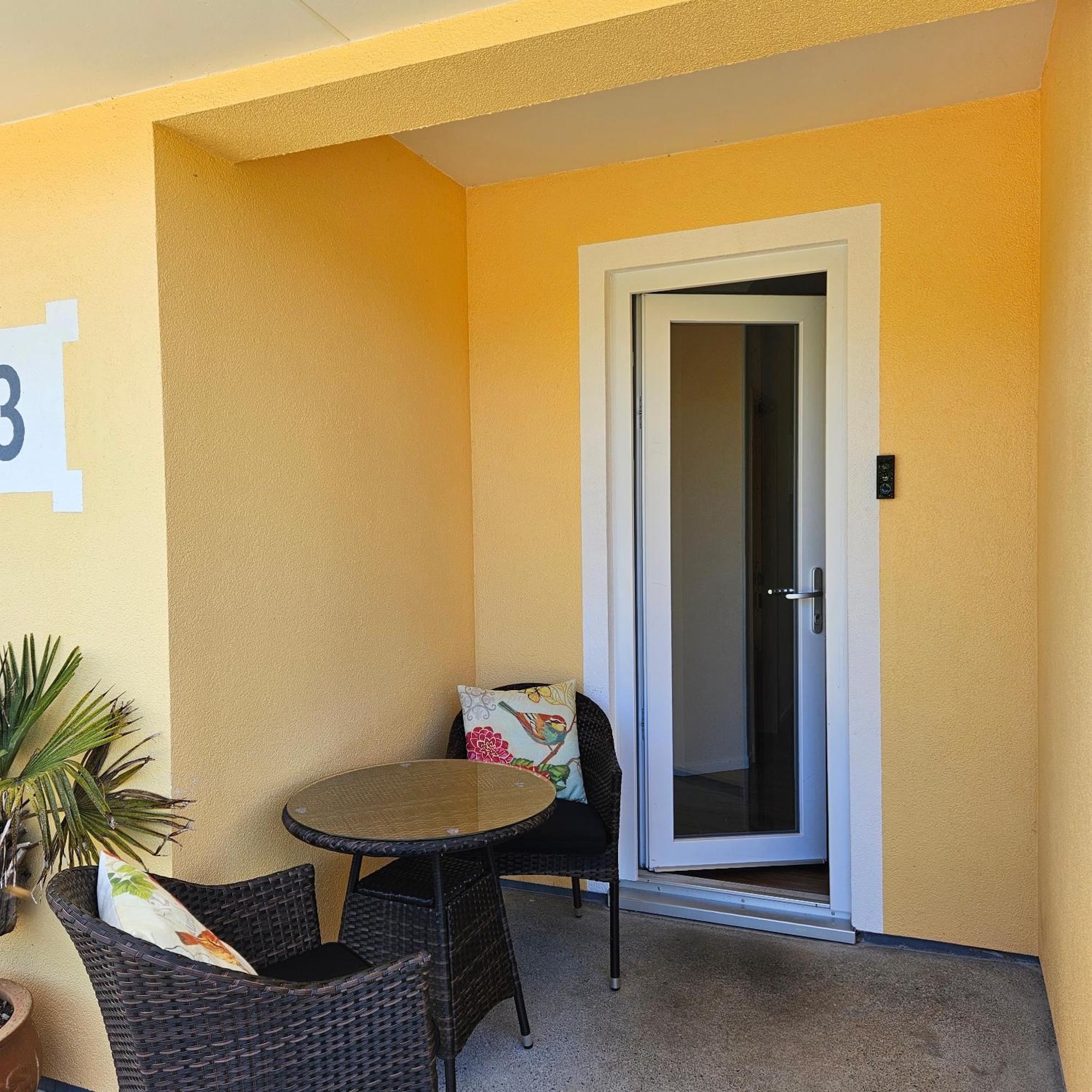 Kerikeri Blue Chair B&B Екстериор снимка
